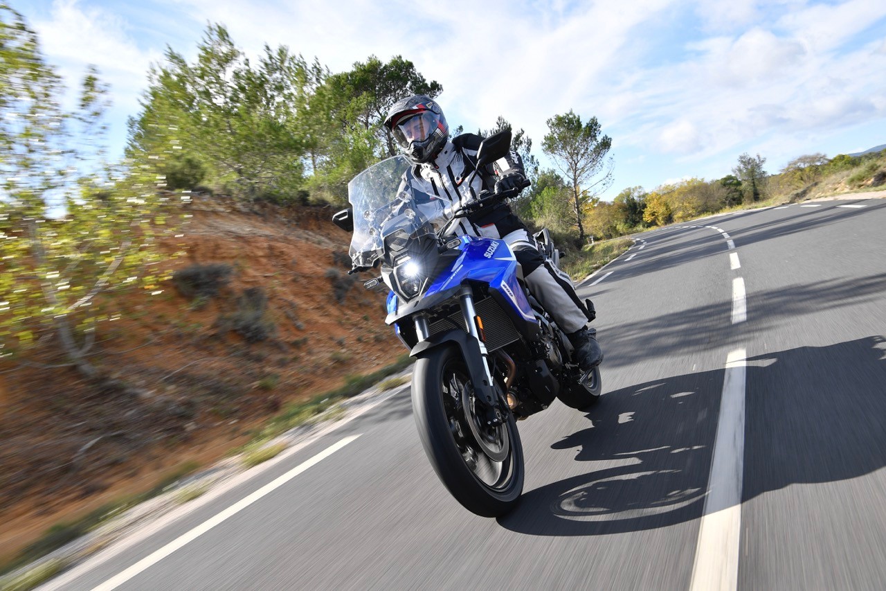 Suzuki V-Strom 800 SE: la prova su strada della nuova crossover giapponese